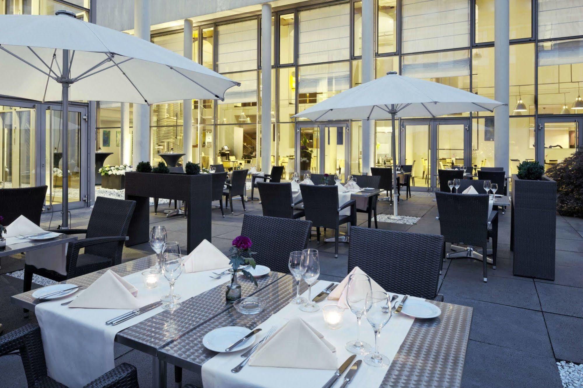 Hotel Sheraton Pelikan 4*